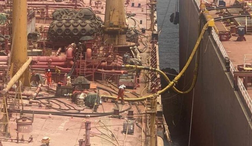  اليمن.. الانتهاء من نقل شحنة النفط الخام من صافر إلى السفينة البديلة