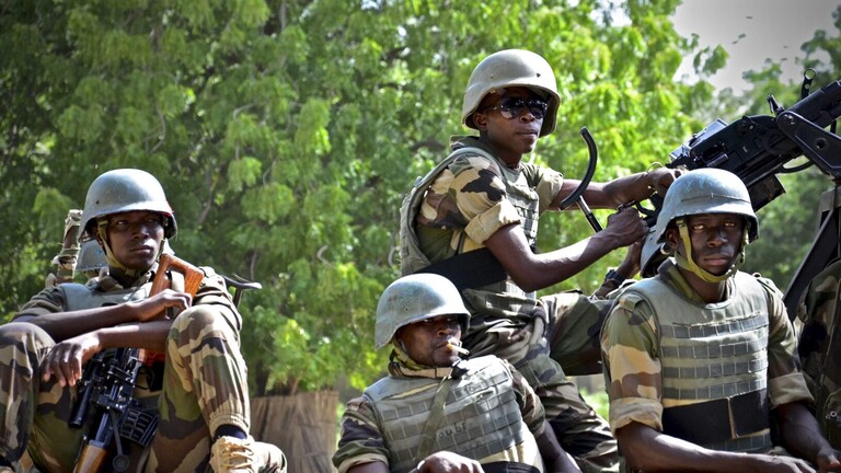 مقتل 6 جنود نيجيريين و10 إرهابيين خلال مواجهات غرب البلاد