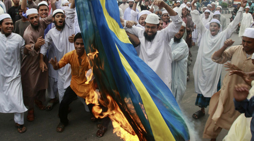 السويد تحذر من تبعات حرق نسخ من القرآن في ستوكهولم