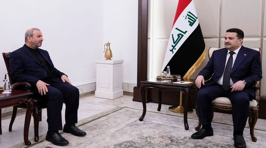 السفير الإيراني في بغداد يلتقي رئيس الوزراء العراقي