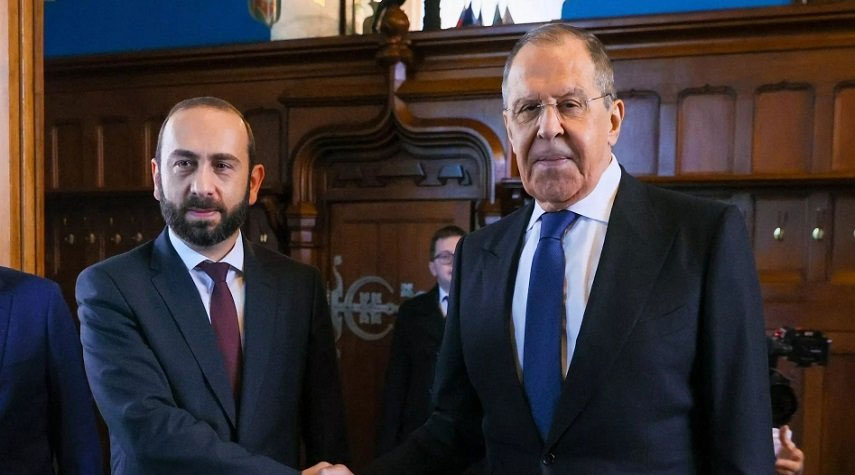 وزير الخارجية الروسي يناقش مع نظيره الأرمني مسألة قره باغ وتطبيع العلاقات بين يريفان وباكو