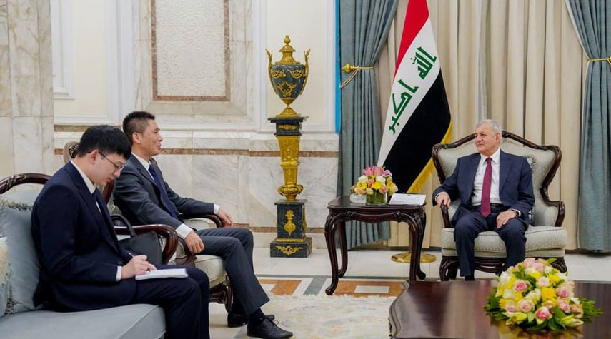 الرئيس العراقي يؤكد أهمية تعزيز العلاقات مع الصين 