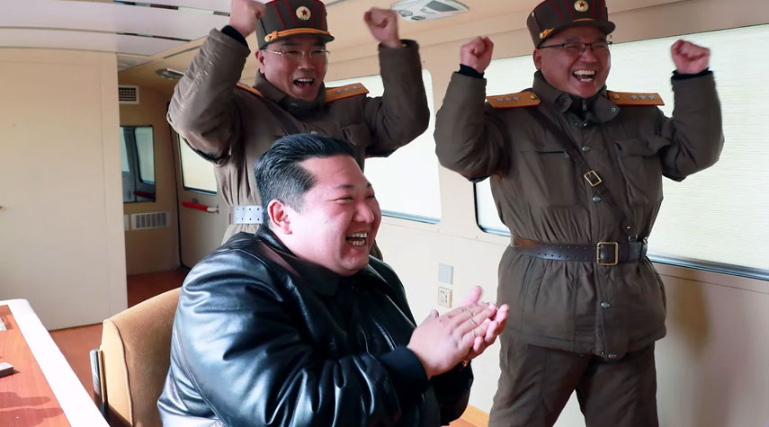زعيم كوريا الشمالية يشرف على اختبار الصواريخ