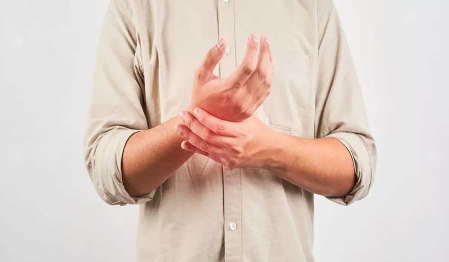 ما هي الأسباب الرئيسية لخدر اليدين والقدمين؟