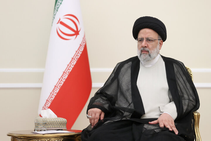 إيران تعلن استعدادها لتعزيز العلاقات الاقتصادية مع مختلف الدول