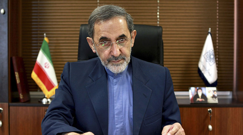 ولايتي: عضوية إيران في بريكس مهمة ومؤثرة