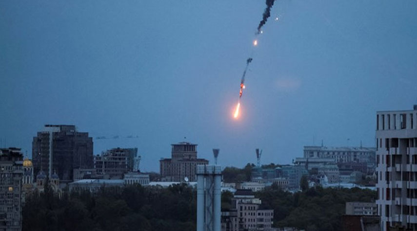 روسيا تعترض صاروخاً بمحيط موسكو وتضارب بشأن حصيلة إنزال أوكراني بالقرم