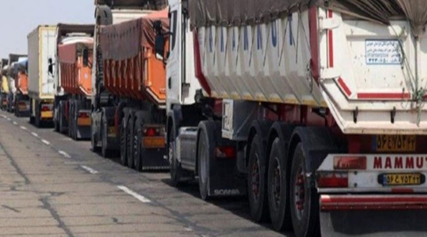 إنجاز الإجراءات الجمركية لأكثر من 1700 شاحنة تحمل معدات المواكب الحسينية في منفذ مهران