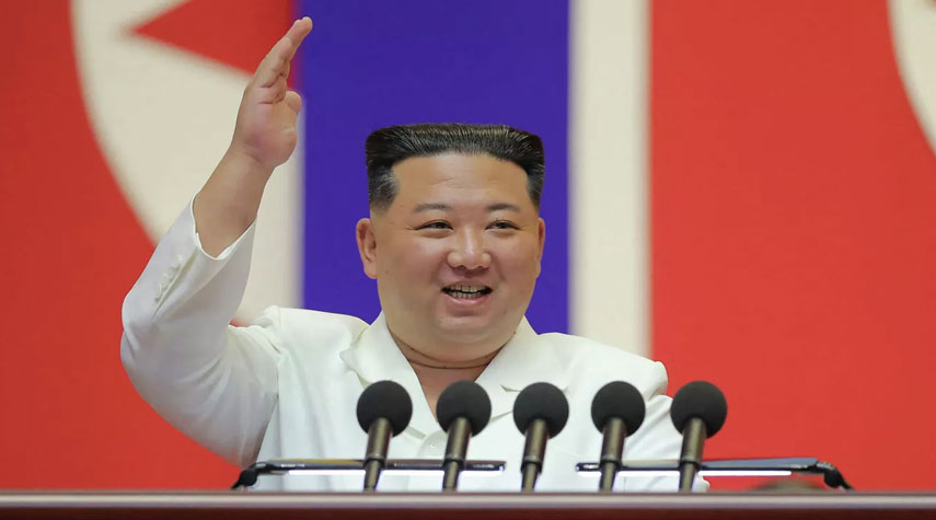 زعيم كوريا الشمالية يحذر من صراع نووي وشيك
