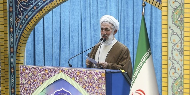 امام جمعة طهران يشيد باداء الحكومة على الساحة الدولية