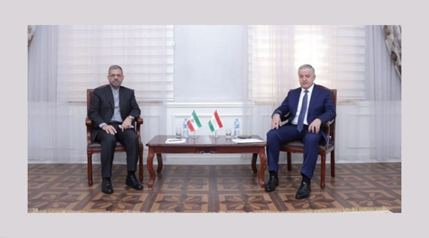 السفير الإيراني يقدم نسخة من أوراق اعتماده لوزير خارجية طاجيكستان