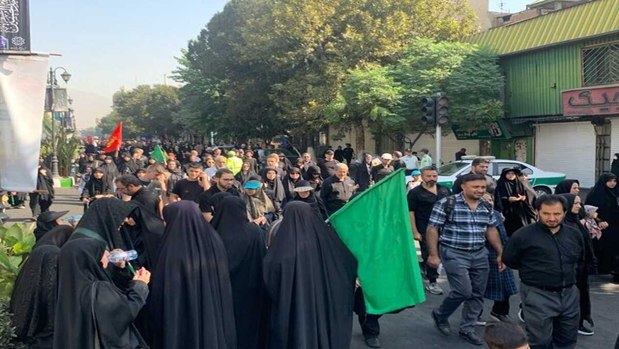 انطلاق مسيرات الأربعين في طهران وأنحاء إيران