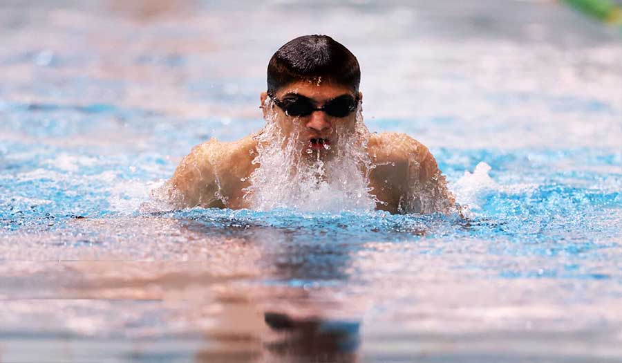 بالصور: تمارين المنتخب الايراني للسباحة الباراسيوية