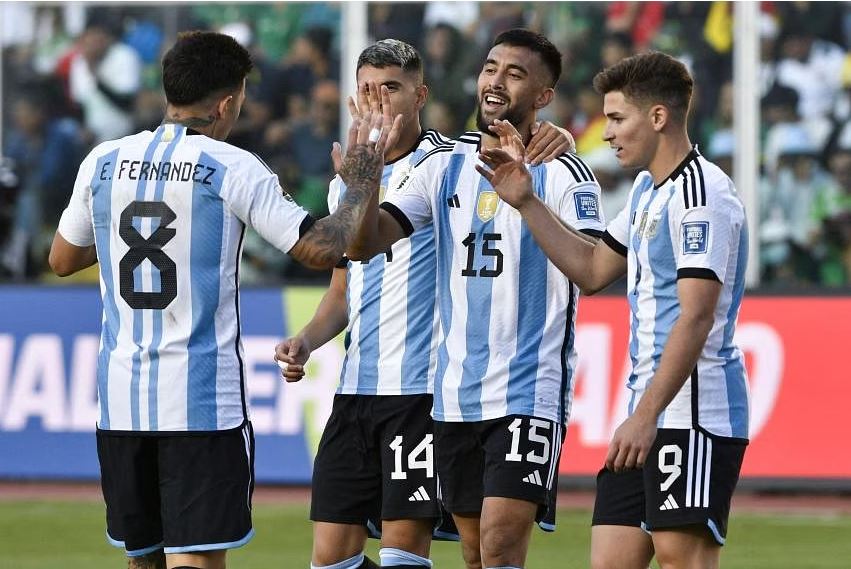 الأرجنتين تفوز على بوليفيا بدون ميسي