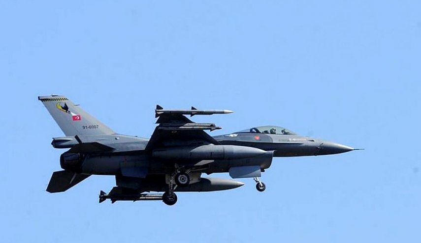 الدفاع التركية تعلن تنفيذ ضربات جوية شمالي العراق