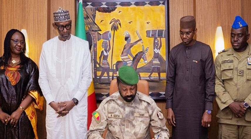 مالي وبوركينا فاسو والنيجر توقع ميثاق 