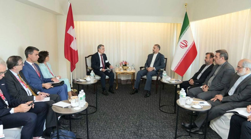 عبد اللهيان: إيران ترحب بتطوير العلاقات مع سويسرا