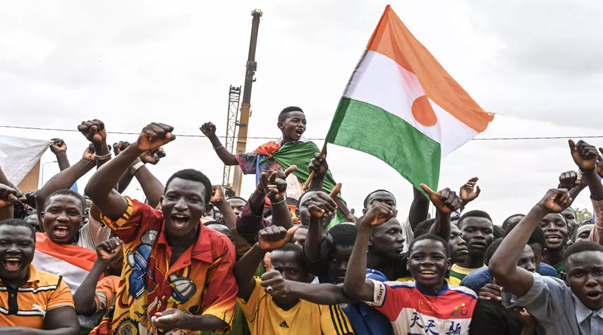 النيجر تدعو فرنسا لسحب قواتها وفق جدول زمني