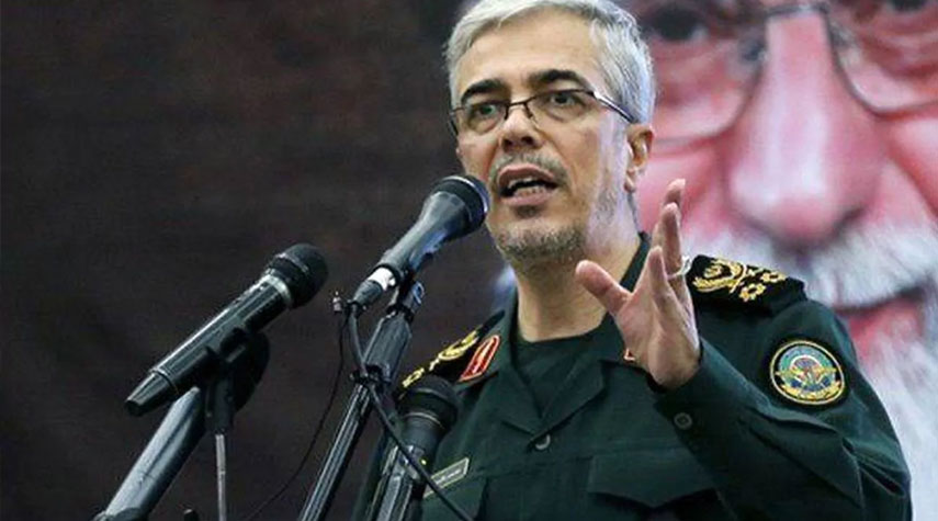 اللواء باقري: أيدينا على الزناد للدفاع عن إيران
