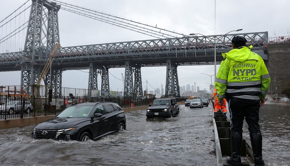 نيويورك فيضانات وأمطار غير مسبوقة.. واعلان حالة الطوارئ