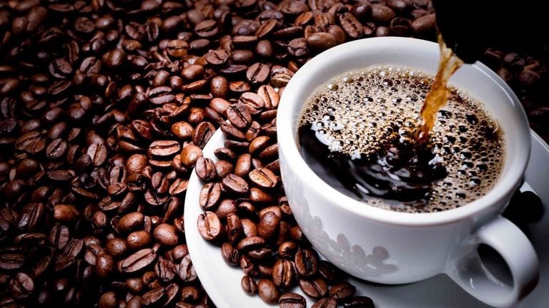 في اليوم العالمي للقهوة.. ما الأفضل الفاتحة أم الداكنة؟