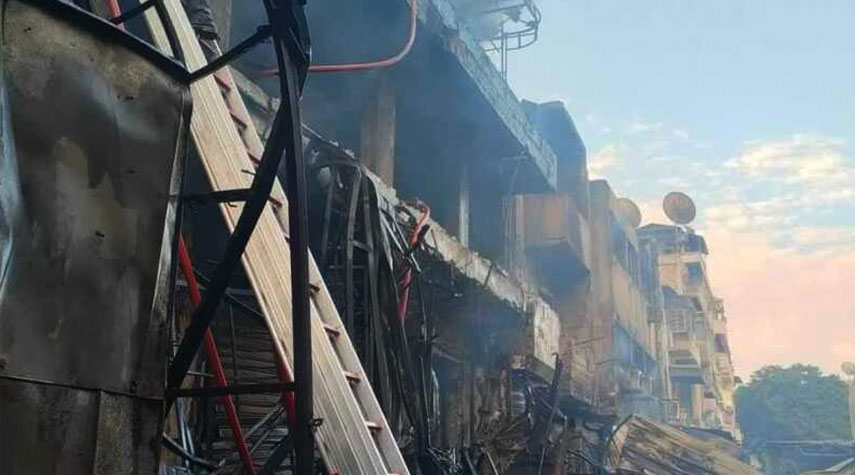 مصر... انقاذ مسجد السيدة زينب (ع) من حريق ضخم