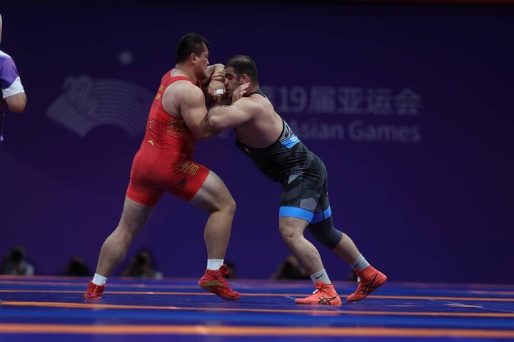 الألعاب الآسيوية.. 5 ميداليات لمنتخب إيران للمصارعة الرومانية