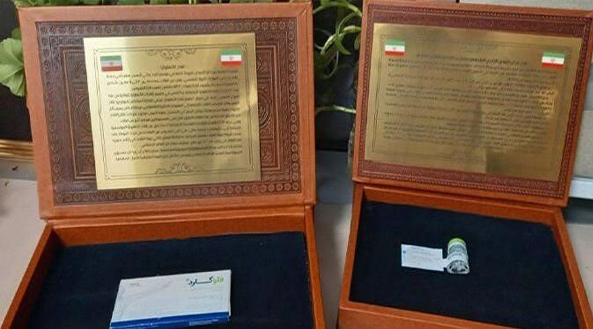 قاليباف يقدم نوعين من الأدوية الإيرانية إلى رئيس دولة الإمارات