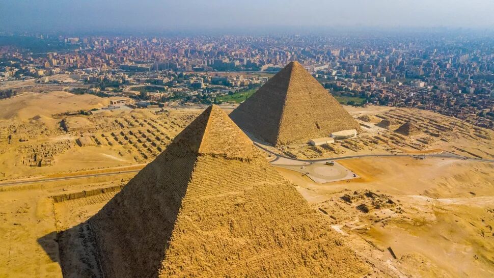 وزير التراث الثقافي: ايران تريد إحياء العلاقات السياحية مع مصر