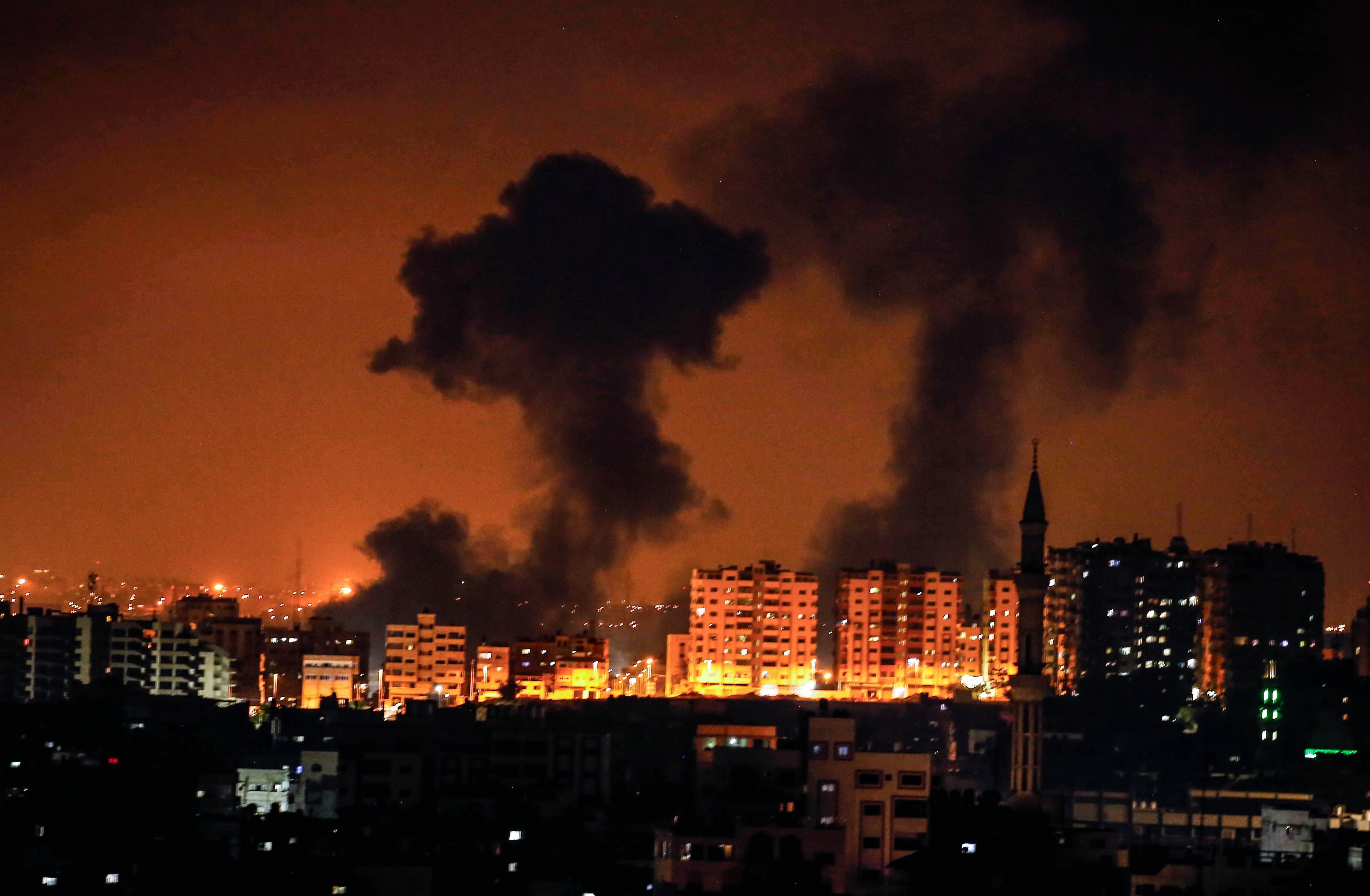 "طوفان الأقصى".. شهداء وإصابات جراء قصف الاحتلال منازل المدنيين