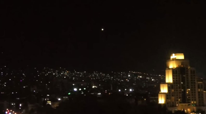 مصادر سورية: سماع دوي انفجارات في دمشق