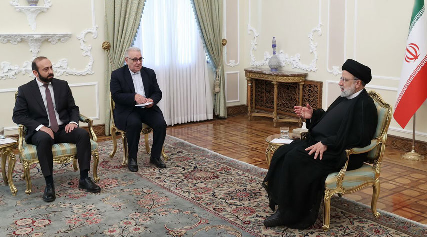 رئيسي يؤكد على استعداد طهران لحل الخلافات بين يريفان وباكو
