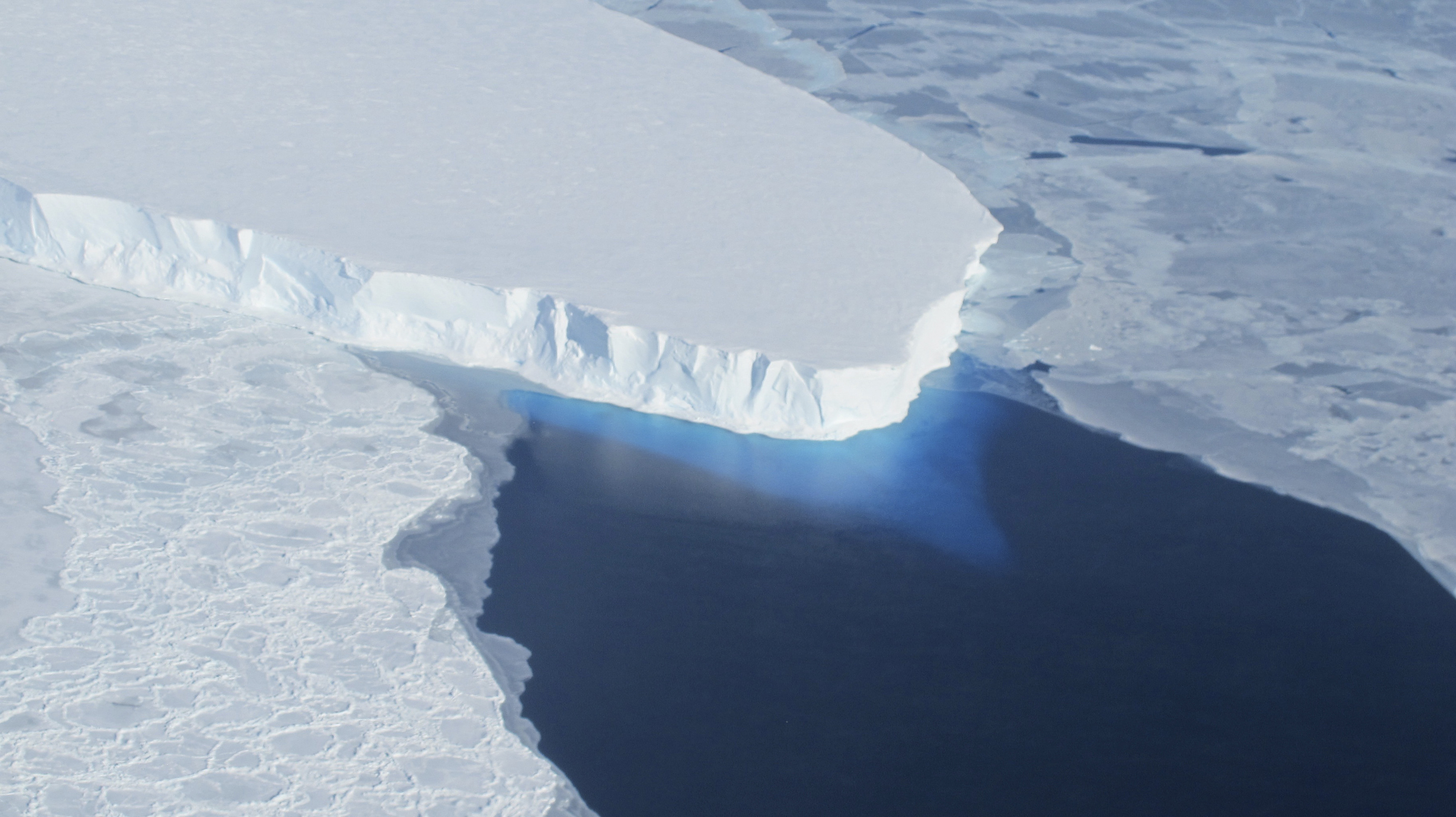 ذوبان جليد جرينلاند يهدد بمحو مدن من العالم