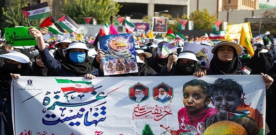 بالصور.. وقفة تضامنية لطلاب المدارس مع فلسطين في طهران