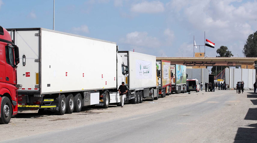 قطاع غزة يستقبل 74 شاحنة من معبر رفح 