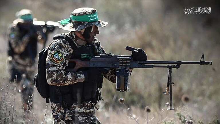 "القسام" تستهدف دبابتين للاحتلال شمال غرب قطاع غزة وتشعل النار فيهما