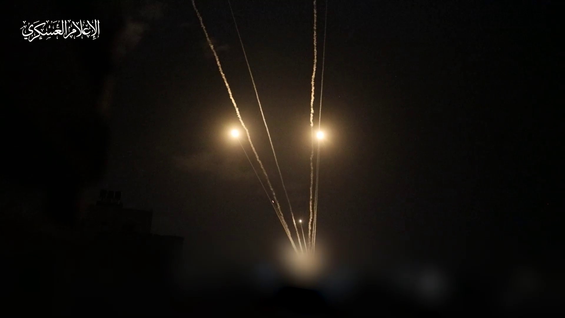 كتائب القسام تدك تل أبيب والصواريخ تنهمر على وسط الكيان