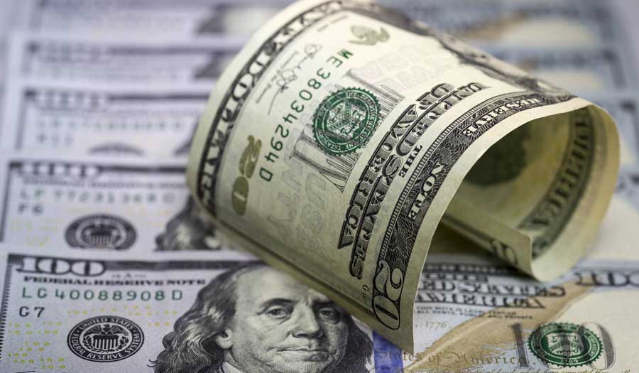 سعر صرف الدولار يشهد قفزة في أسواق العراق