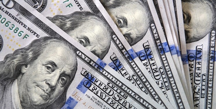 مسؤول روسي: الولايات المتحدة ستستنفد الورق اللازم لطباعة الدولار