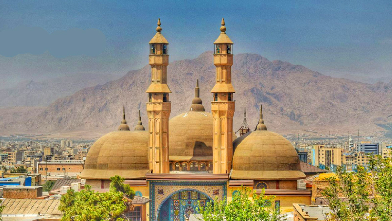 عين على إيران.. مسجد الشوافع التاريخي في كرمانشاه