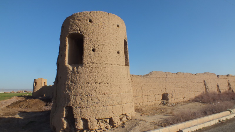 عين على إيران.. قلعة "قمرود" التاريخية في قم المقدسة