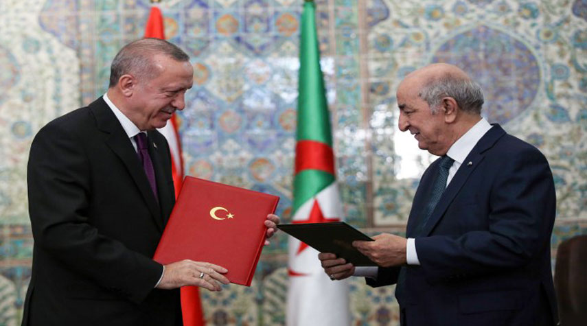 الجزائر وتركيا توقعان عدة اتفاقيات تعاون بين البلدين