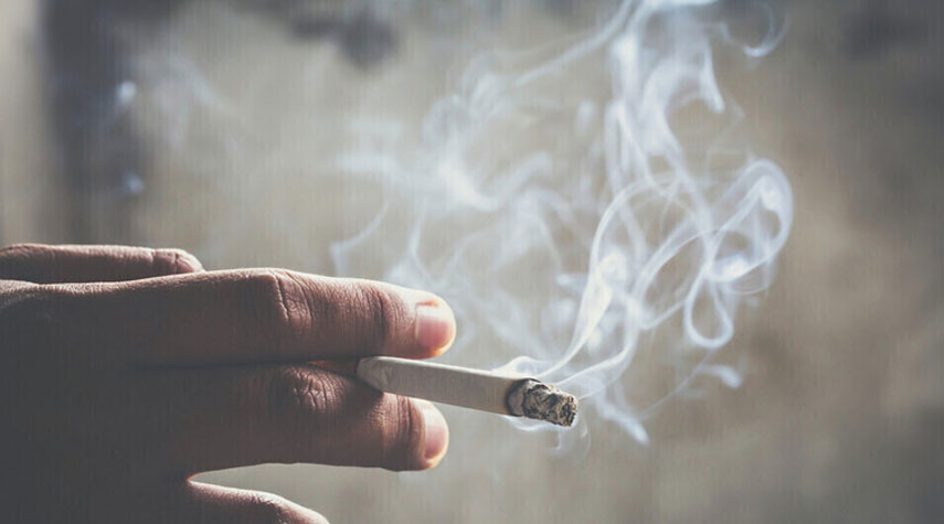 التدخين يؤدي إلى انكماش للدماغ قد يتسبب في الخرف