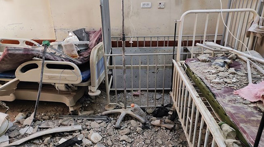 الاحتلال يخرج الجرحى في مستشفى كمال عدوان إلى العراء
