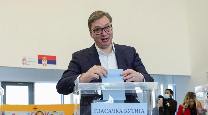 بدء الانتخابات البرلمانية والمحلية في صربيا