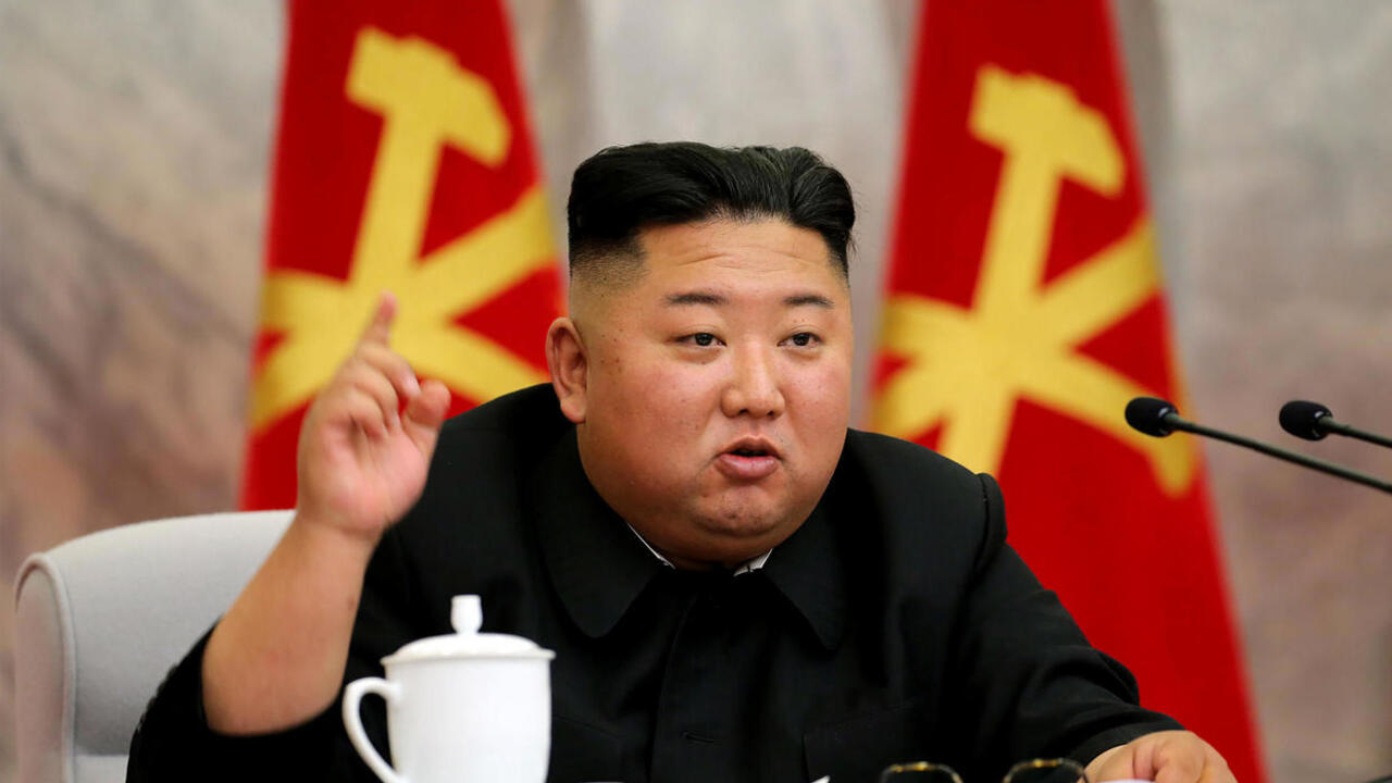 زعيم كوريا الشمالية يلوح بقصف أمريكا بالصواريخ