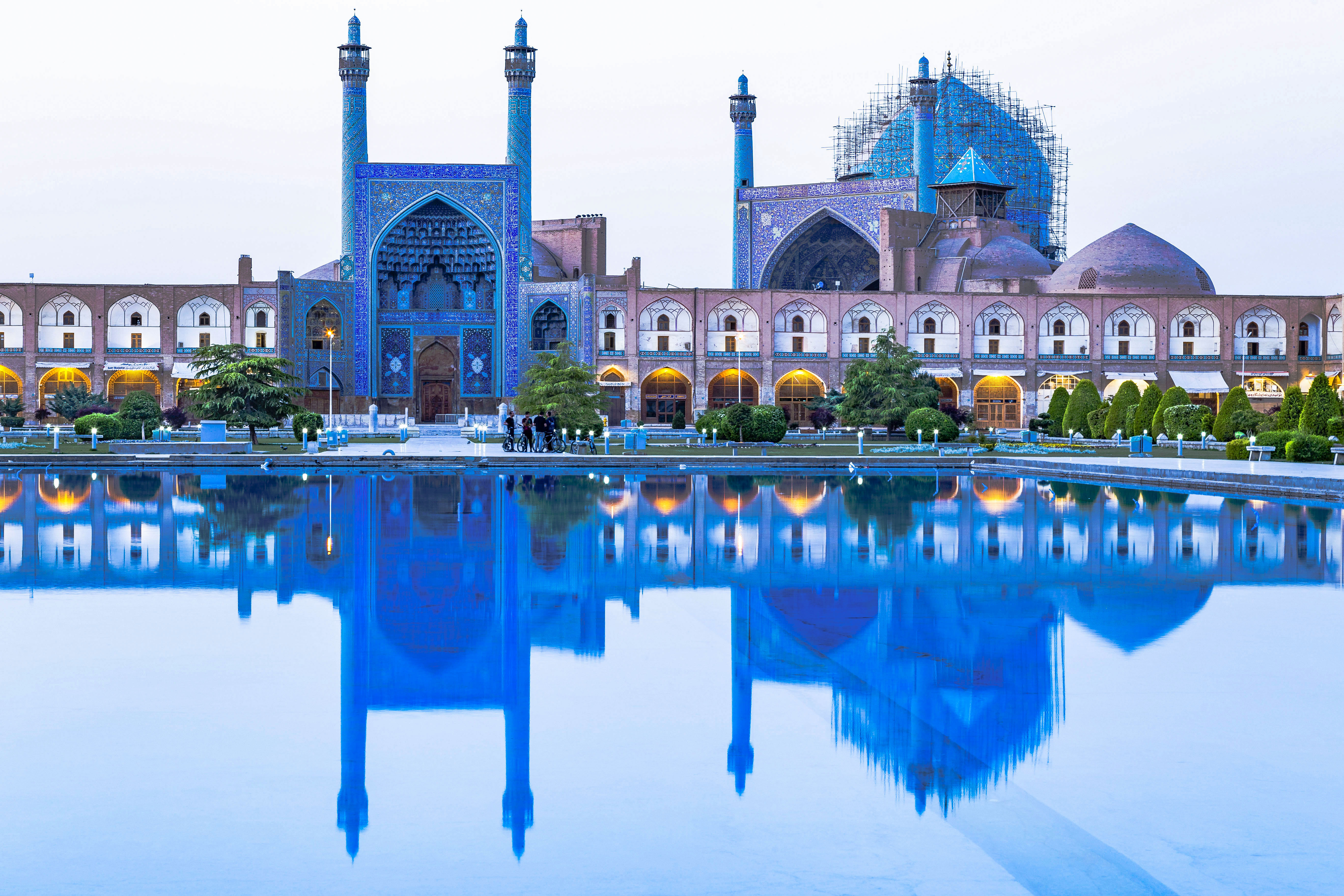 مسجد الشاه العباسي.. أيقونة فخامة العمارة الإيرانية