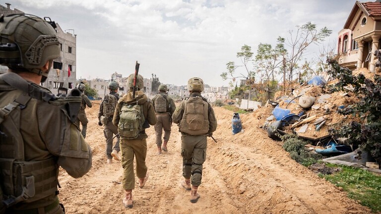الجيش الإسرائيلي يعلن مقتل أحد عناصره في غزة وجرح اثنين على حدود لبنان