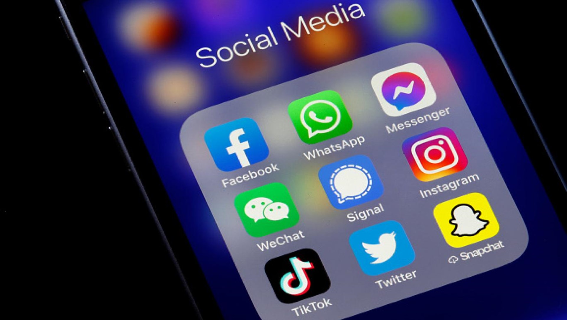 ما السبب وراء تراجع شعبية وسائل التواصل الاجتماعي؟