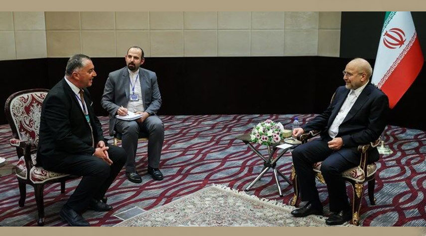 قاليباف يؤكد على تعزيز العلاقات البرلمانية والثنائية بين إيران وتونس